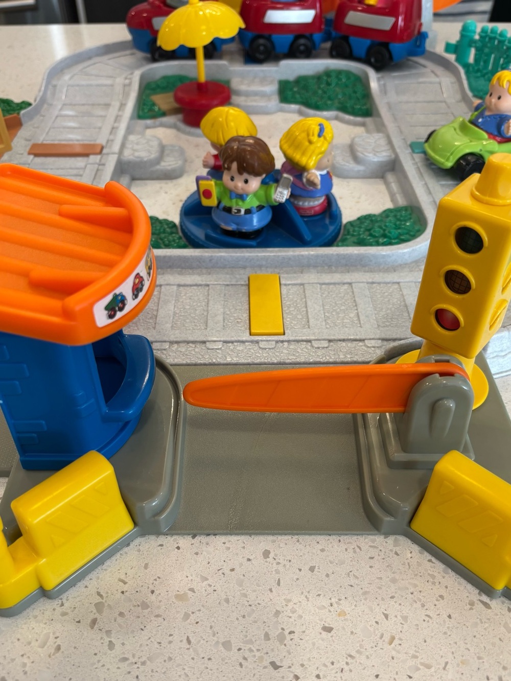 Little People- Train Set (no sound) - Picture 4 of 9